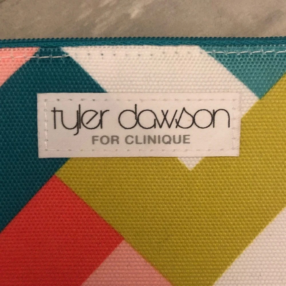Clinique Makeup Bag Chevron NWOT #2